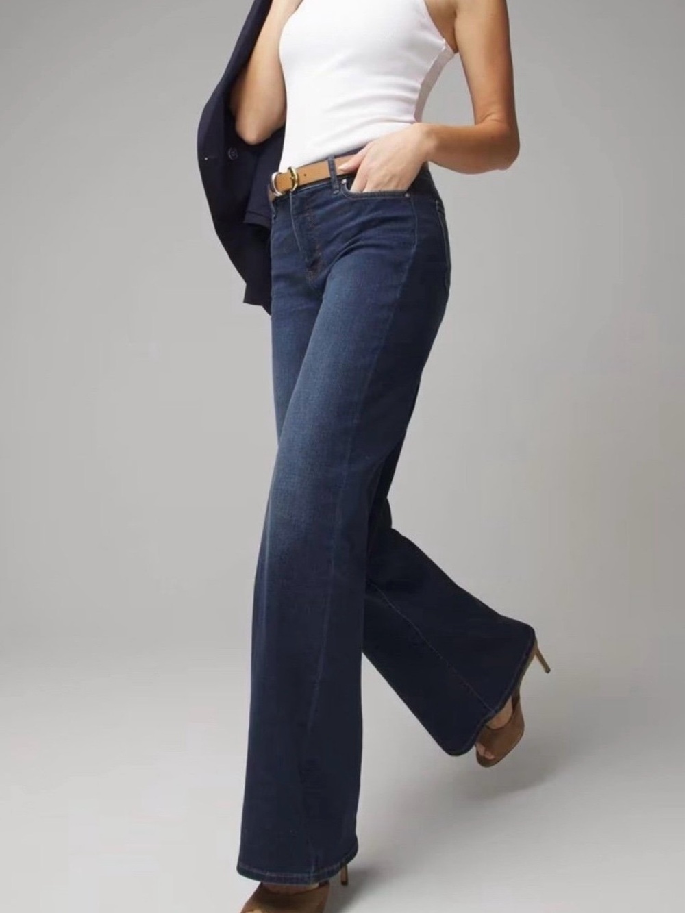 Michael Kors Bootcut Straight Leg Size 6 Midrise Dk Blue Rinse. EUC Versatile!